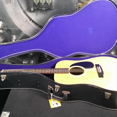 Morris W-15 Acoustic Guitar MIJ w/ Chipboard Case image 10