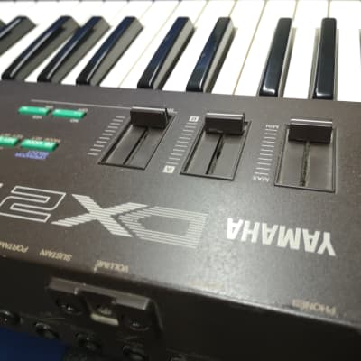 Yamaha DX21 Digital FM Synthesizer image 8