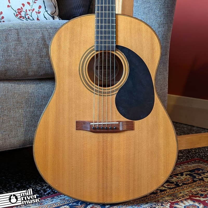 Gurian S3M Vintage Acoustic Guitar with Hard Case