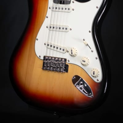 Aria Pro II STG-62 Electric Guitar (Various Finishes)-3 Tone Sunburst image 5