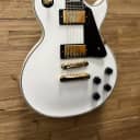 Epiphone Les Paul Custom electric guitar  Alpine White w/Gold Hardware 9lbs 8oz. New!