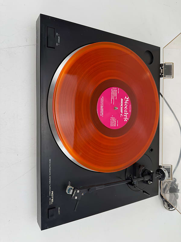 Rotel RP - 310 Semi Automatic Stereo Turntable - Fully Working  			