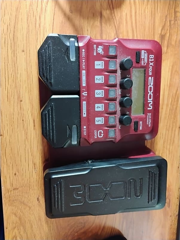 Zoom B1X Four