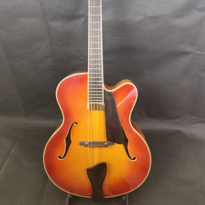1999 Gretsch Synchromatic 400 Archtop Guitar Solid Top Sunburst