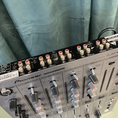Pioneer DJM-600 Professional Turntable Mixer image 4