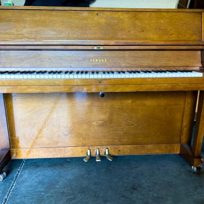 Great  upright piano Yamaha 46'' image 3