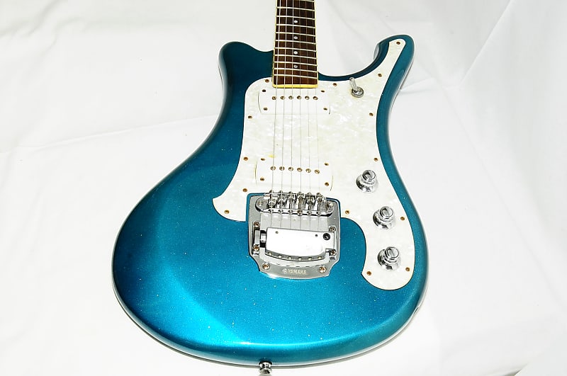 YAMAHA SGV-800 | Blue Guitars Online Store