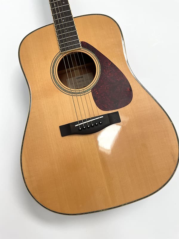 Yamaha DW-8 Acoustic Guitar