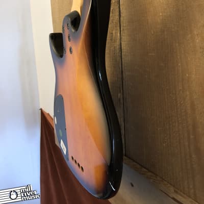 Peavey Millenium BXP 4-String Quilt Top Electric Bass Guitar Sunburst image 11