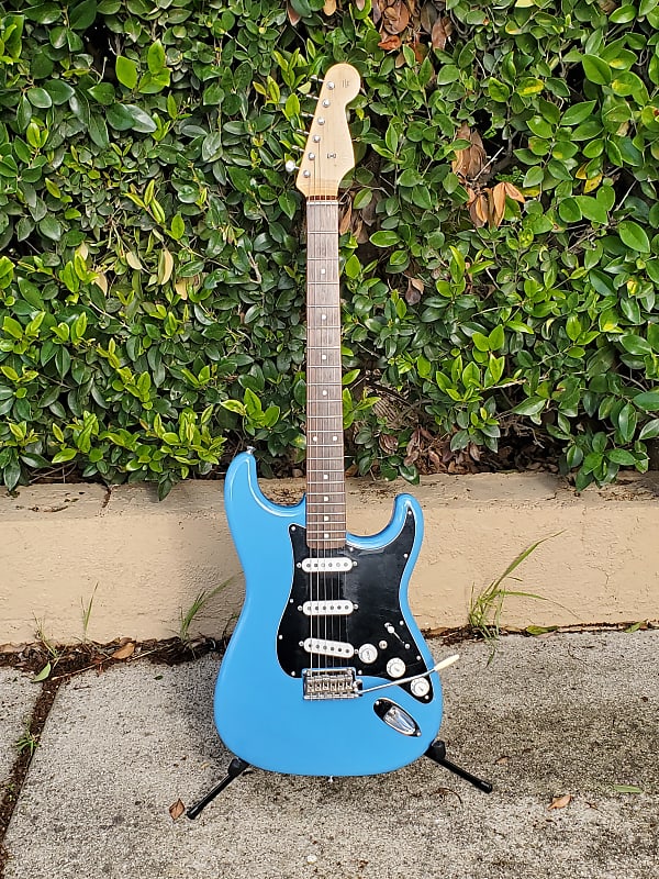 MIJ Fender Stratocaster 2021 - Powder Blue image 1
