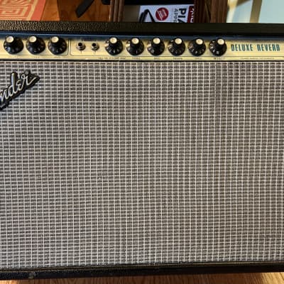 Fender Deluxe Reverb 2-Channel 22-Watt 1x12