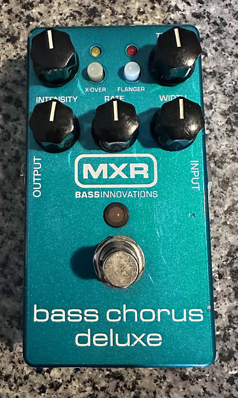 MXR M83 Bass Chorus Deluxe