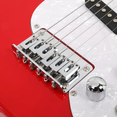 Glarry 30inch Mini KidsElectric Guitar Maple Fingerboard w/5W Amplifier Red image 5