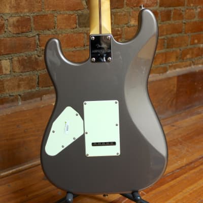 Fender MIJ Aerodyne Special Stratocaster HSS 2022 Dolphin Gray Metallic image 2