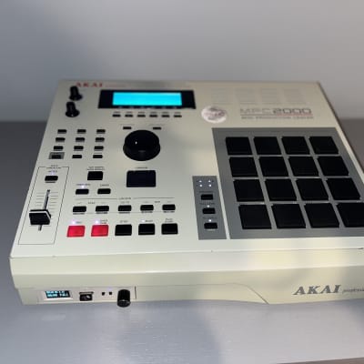 Custom Akai MPC2000 - New LCD - Maxed RAM - All New Tact switches & Button LEDs & more image 5
