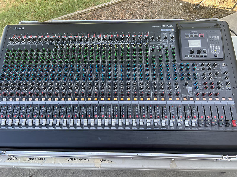 Yamaha MGP32X 32 Channel Analog Mixing Console 2017 - With Flight