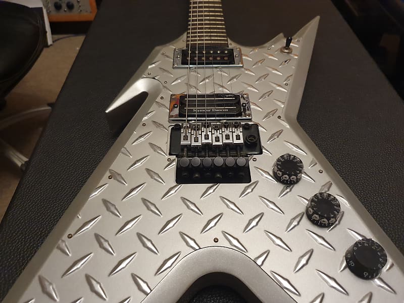 RARE Dean Dimebag 10K Limited Edition Razorback Diamond