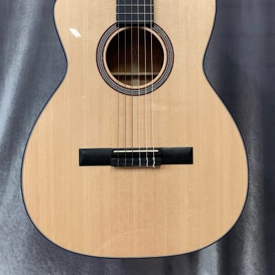 Martin 000C12-16E Left-Handed Acoustic/Electric Classical Guitar with Soft Case image 5