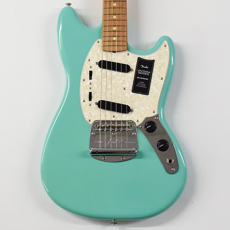 Fender Vintera '60s Mustang - Sea Foam Green