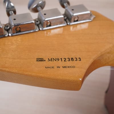 Fender Classic Series '60s Stratocaster MIM 1999 Burgundy Mist w/ Bag image 18