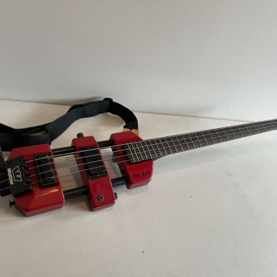 Kramer Baretta Bass w/ Reverse Headstock, 24 Frets, Neck Thru Body,  Varitone & Dual Rail PUs *RARE* | Reverb Australia