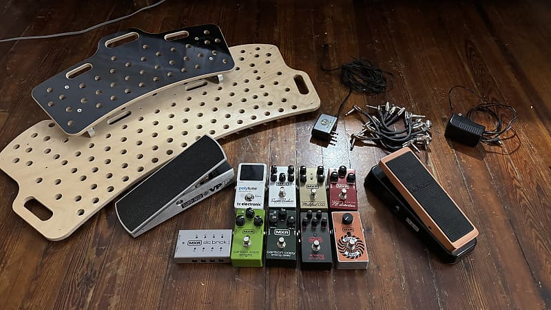 MXR Pedals w/ Custom Board | Reverb