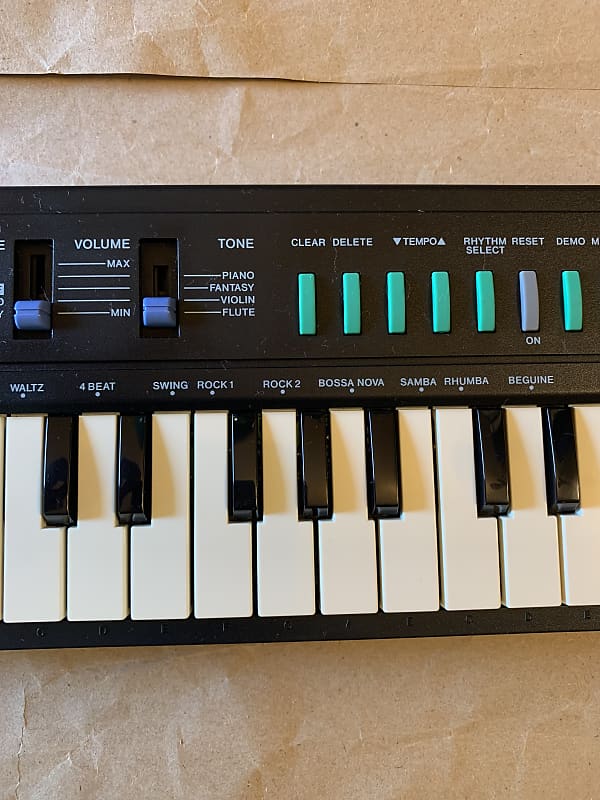 Casio PT-22 29-Key Mini Synthesizer 1980s Japan EC | Reverb