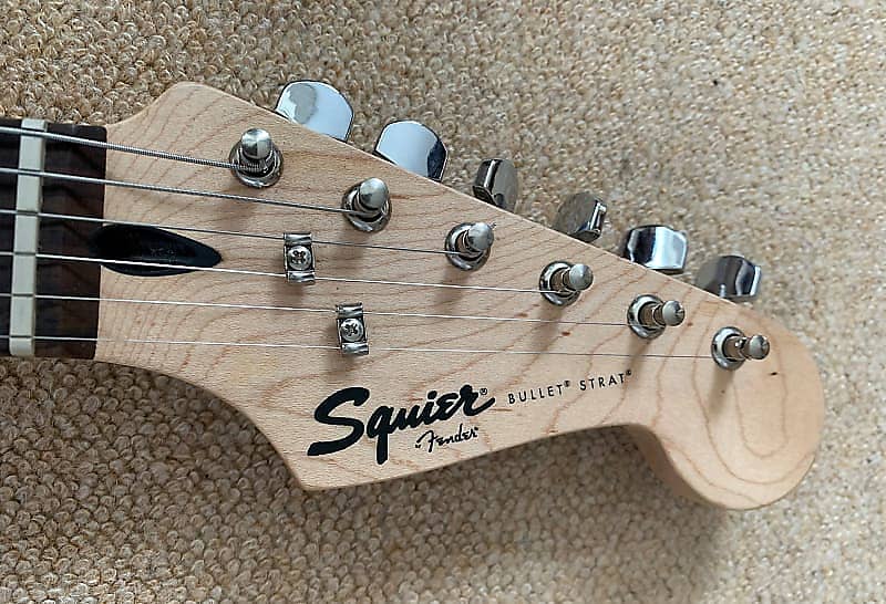 Squier Stratocaster インドネシア 2013年製 Squier Stratocaster インドネシア 2013年製 ギター