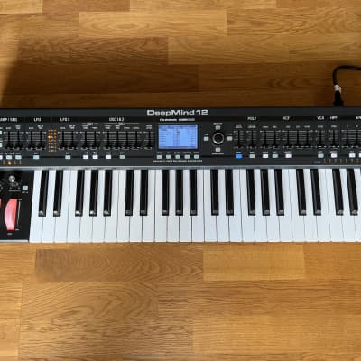 Behringer DeepMind 12 49-Key 12-Voice Polyphonic Analog Synth 2016 - Present - Black