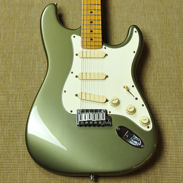 1987 fender stratocaster clearance plus