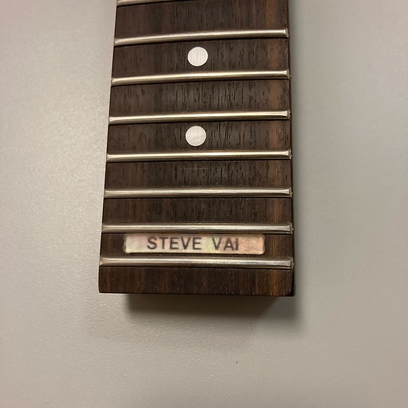 Ibanez JEM555 - Replacement Neck - White Steve Vai Signature Ibanez JEM555 - Replacement Neck - White Steve Vai Signature