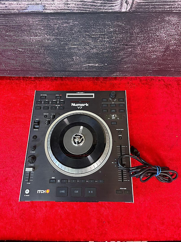 Numark v7 Turntable (Queens, NY) | Reverb