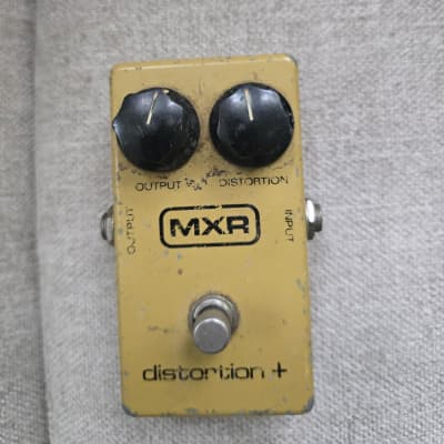 MXR distortion ➕ MXR M104 Distortion + Pedal | Sweetwater