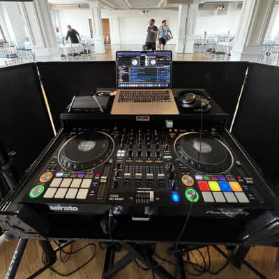 Pioneer DDJ-1000SRT-W Limited-Edition White DJ Controller