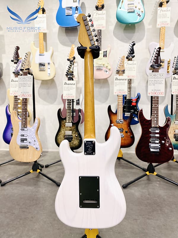 Don Grosh NOS Retro Mary Kay White | Reverb