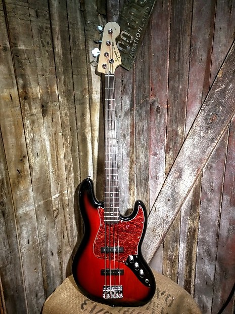 Squier by Fender Contemporary Jazz Bass Laurel Fingerboard