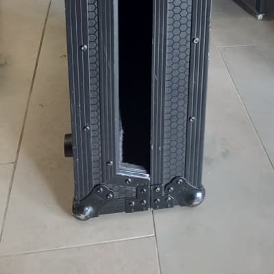 UDG Ultimate Flight Case Pioneer DDJ-1000 SRT con Ruote image 3