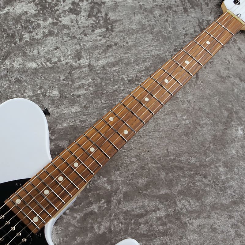 dragonfly BORDER 666 Half Matte Metallic White [Made in