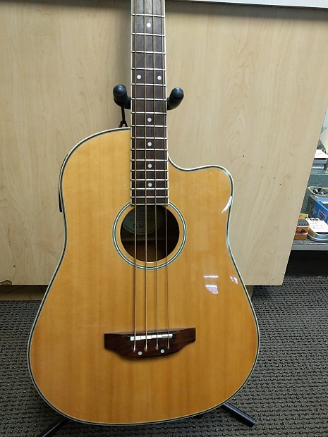 Second hand acoustic bass best sale guitar