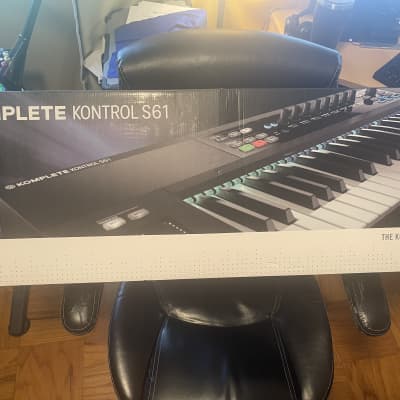 Native Instruments Komplete Kontrol S61 Keyboard Controller