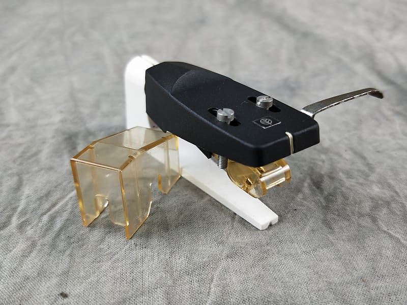 GRACE F-9 MM Cartridge W/ Headshell In Excellent condition  			