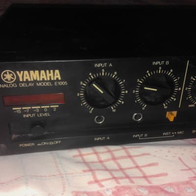 Yamaha E1005 1986 - black image 1