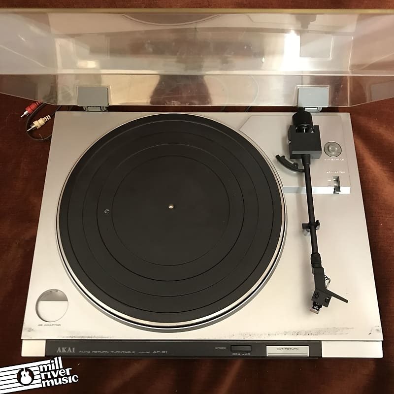 Akai AP-B1 Auto Return Turntable Used