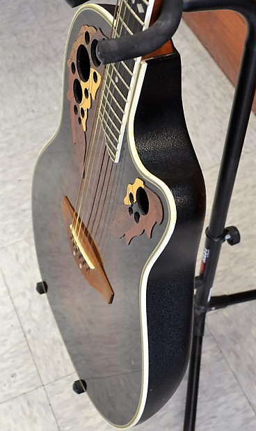 Ovation Celebrity Deluxe CC257 6-String Acoustic Electric