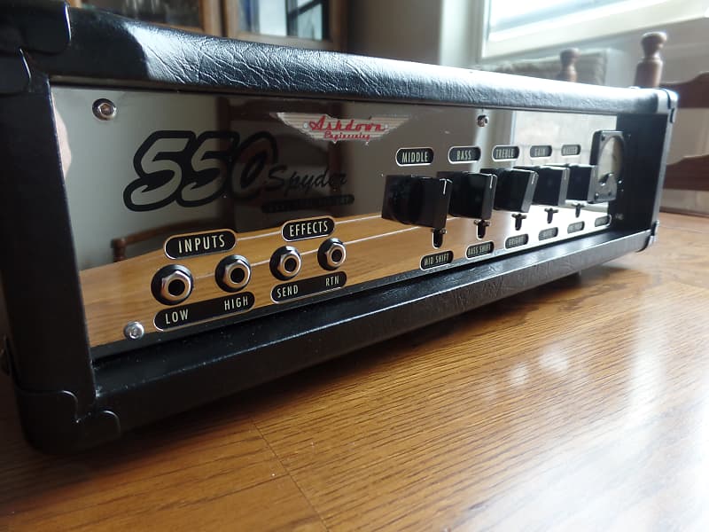 ASHDOWN 550 Spyder ベース用アンプ ASHDOWN 550 Spyder ベース用アンプ