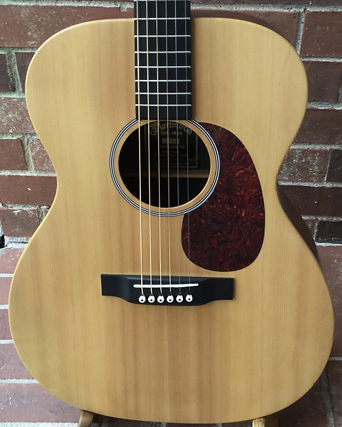 Martin 000X1 Solid Top Acoustic Guitar Made in Mexico