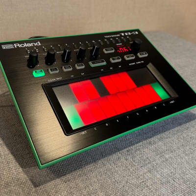 Roland TB-3 AIRA Touch Bassline Synthesizer