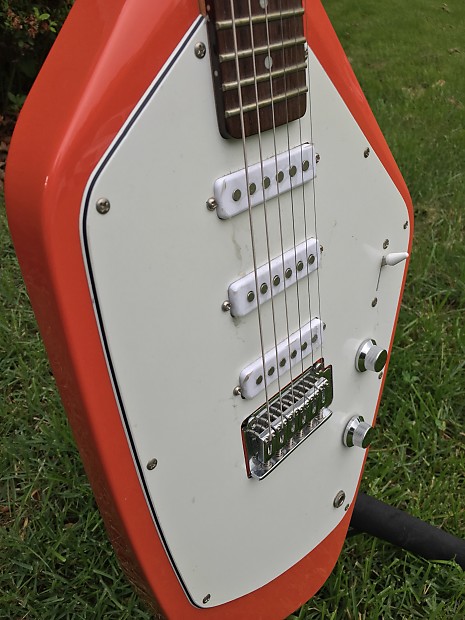 Vox V-Mk5 Phantom Reissue Salmon Red | Reverb