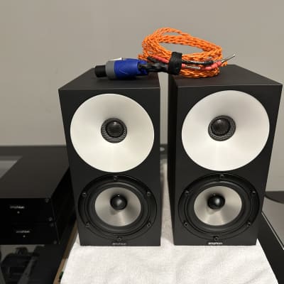 Amphion One12 Passive Studio Monitor - Professional Audio
