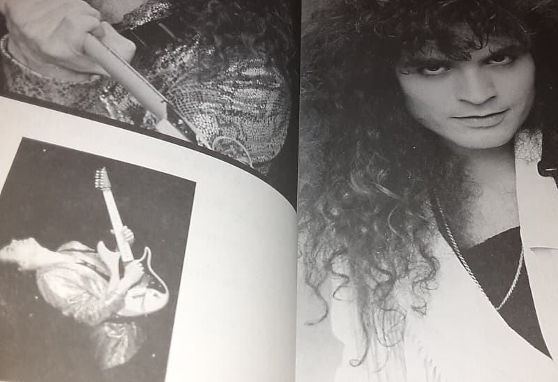 Vinnie Moore ギタースコア 楽譜 タブ譜 Time Odyssey Vinnie Moore ギタースコア 楽譜 タブ譜 Time Odyssey アート
